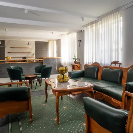 Mio Hotel Kula