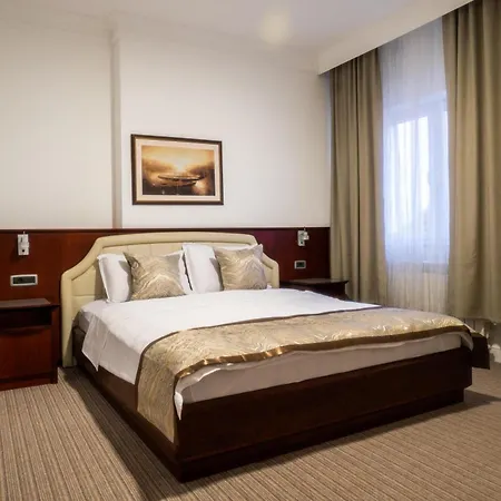 Hotel Mio 4*